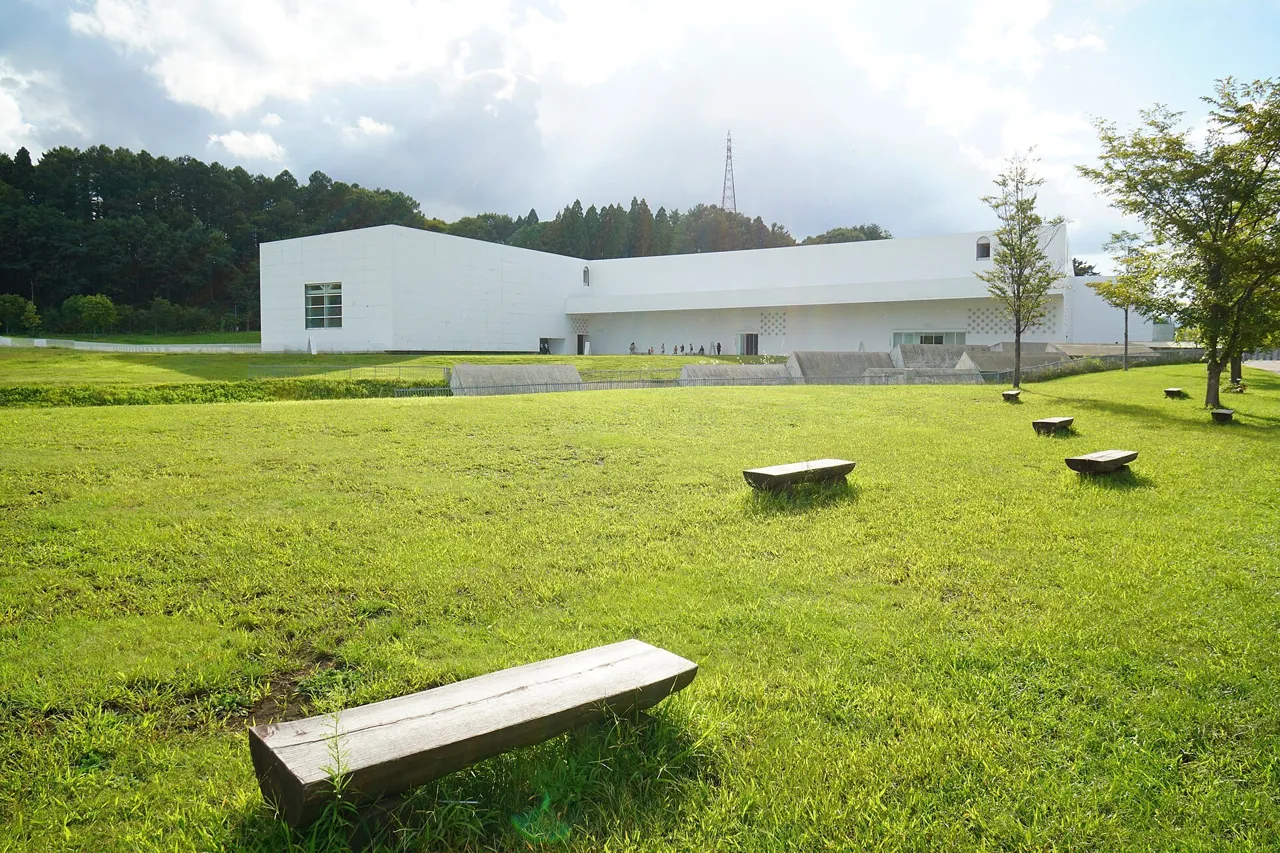 Exterior view of Aomori Museum of Art