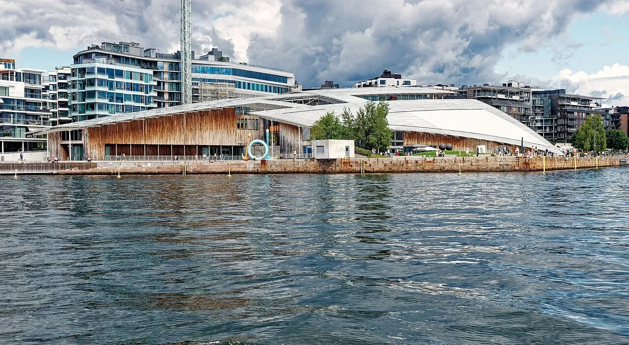 Exterior view of Astrup Fearnley Museet