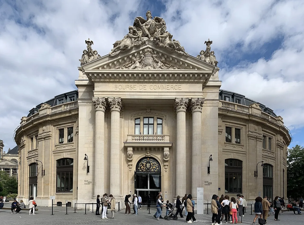 Exterior view of Bourse de Commerce – Pinault Collection