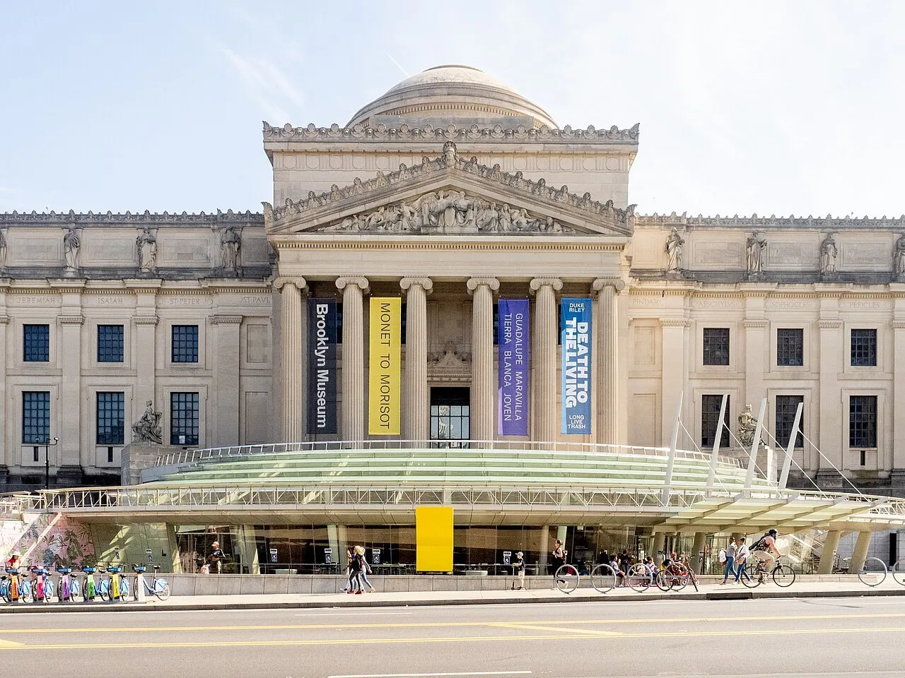 Exterior view of Brooklyn Museum