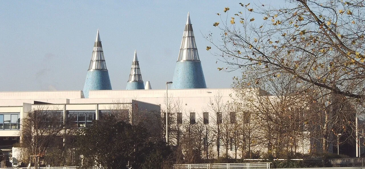 Exterior view of Bundeskunsthalle