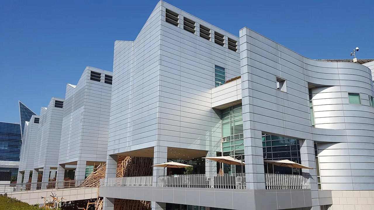 Exterior view of Busan Museum of Art