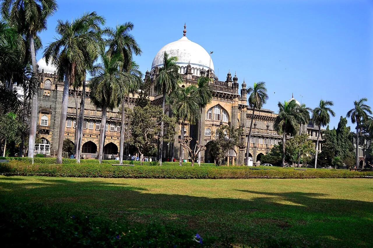 Exterior view of Chhatrapati Shivaji Maharaj Vastu Sangrahalaya