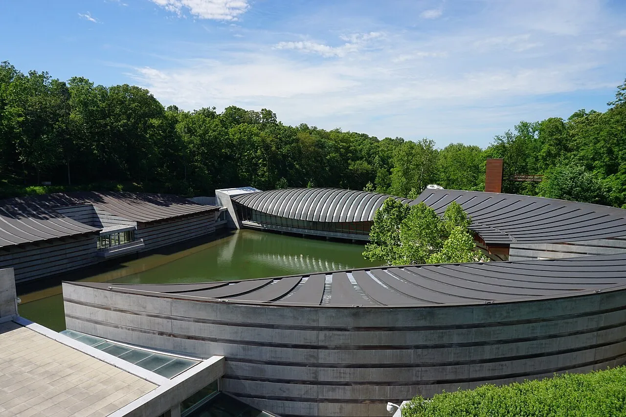 Exterior view of Crystal Bridges Museum of American Art