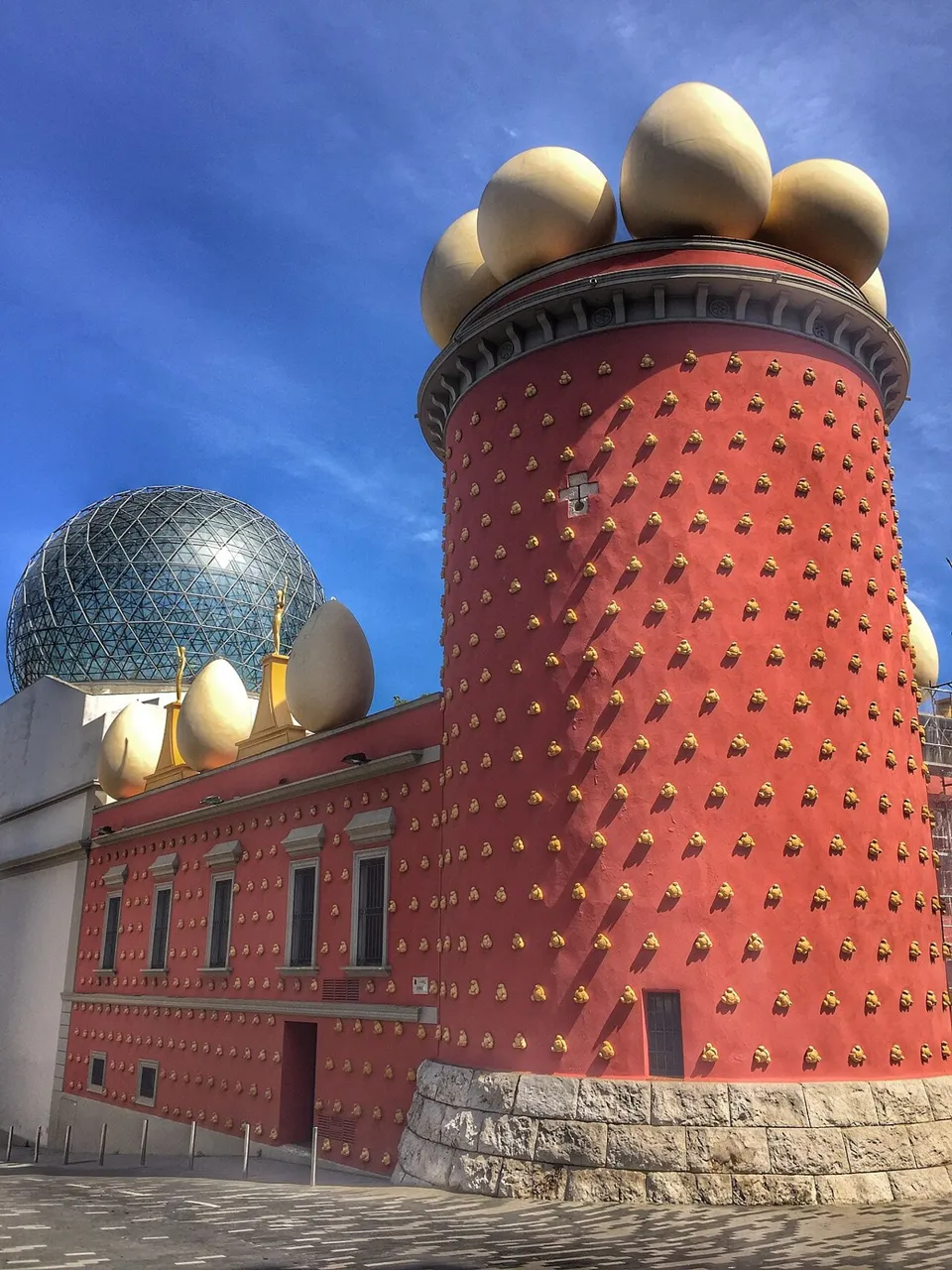 Exterior view of Dalí Theatre-Museum