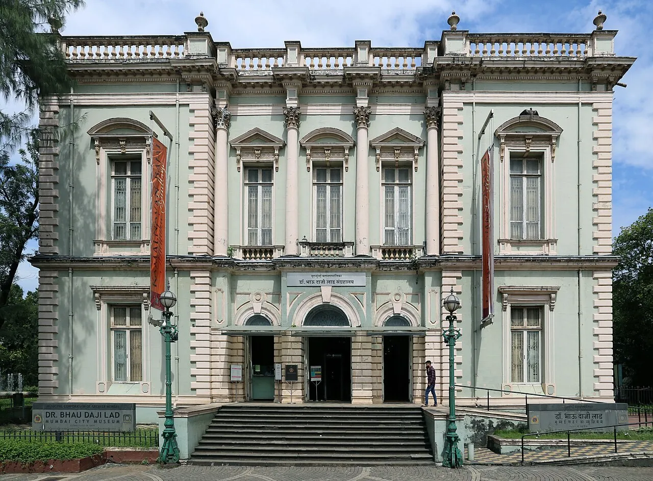 Exterior view of Dr. Bhau Daji Lad Museum