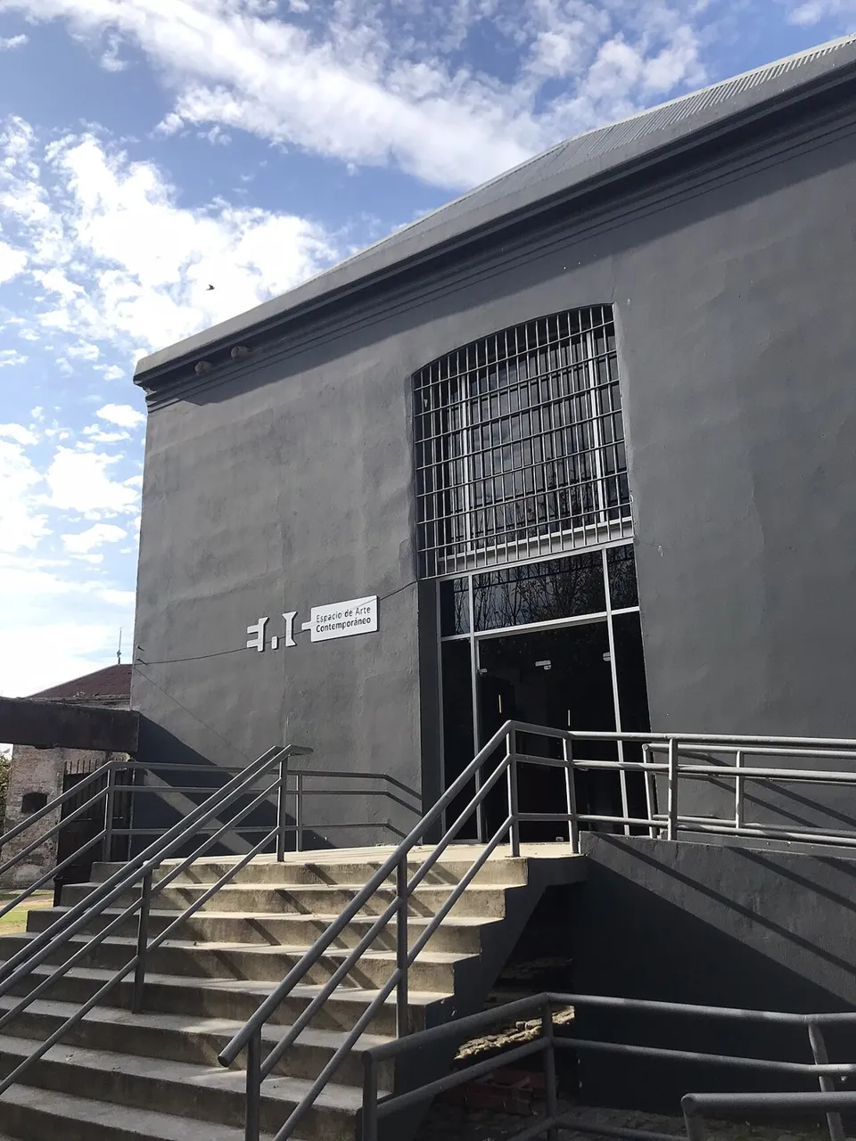 Exterior view of Espacio de Arte Contemporáneo