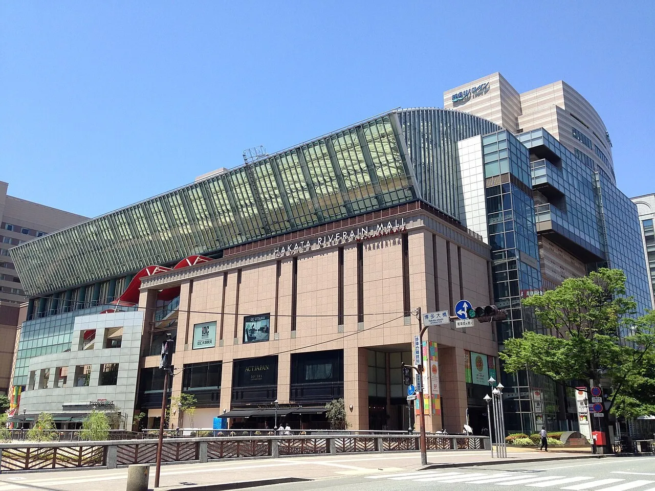 Exterior view of Fukuoka Asian Art Museum