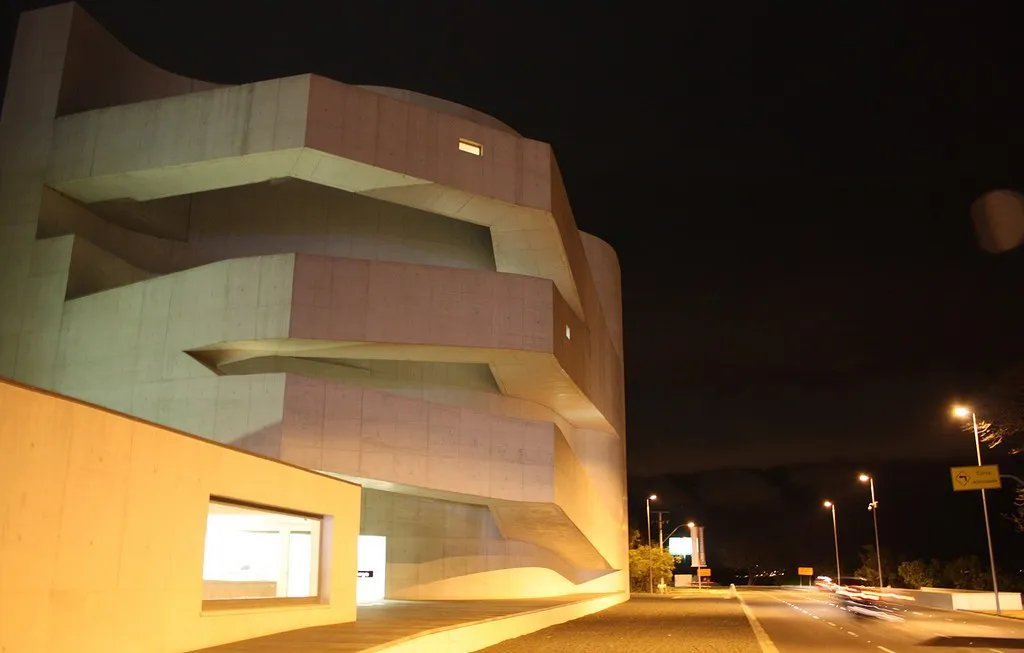 Exterior view of Fundação Iberê Camargo