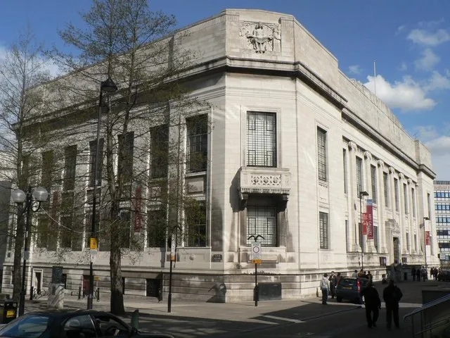 Exterior view of Graves Gallery
