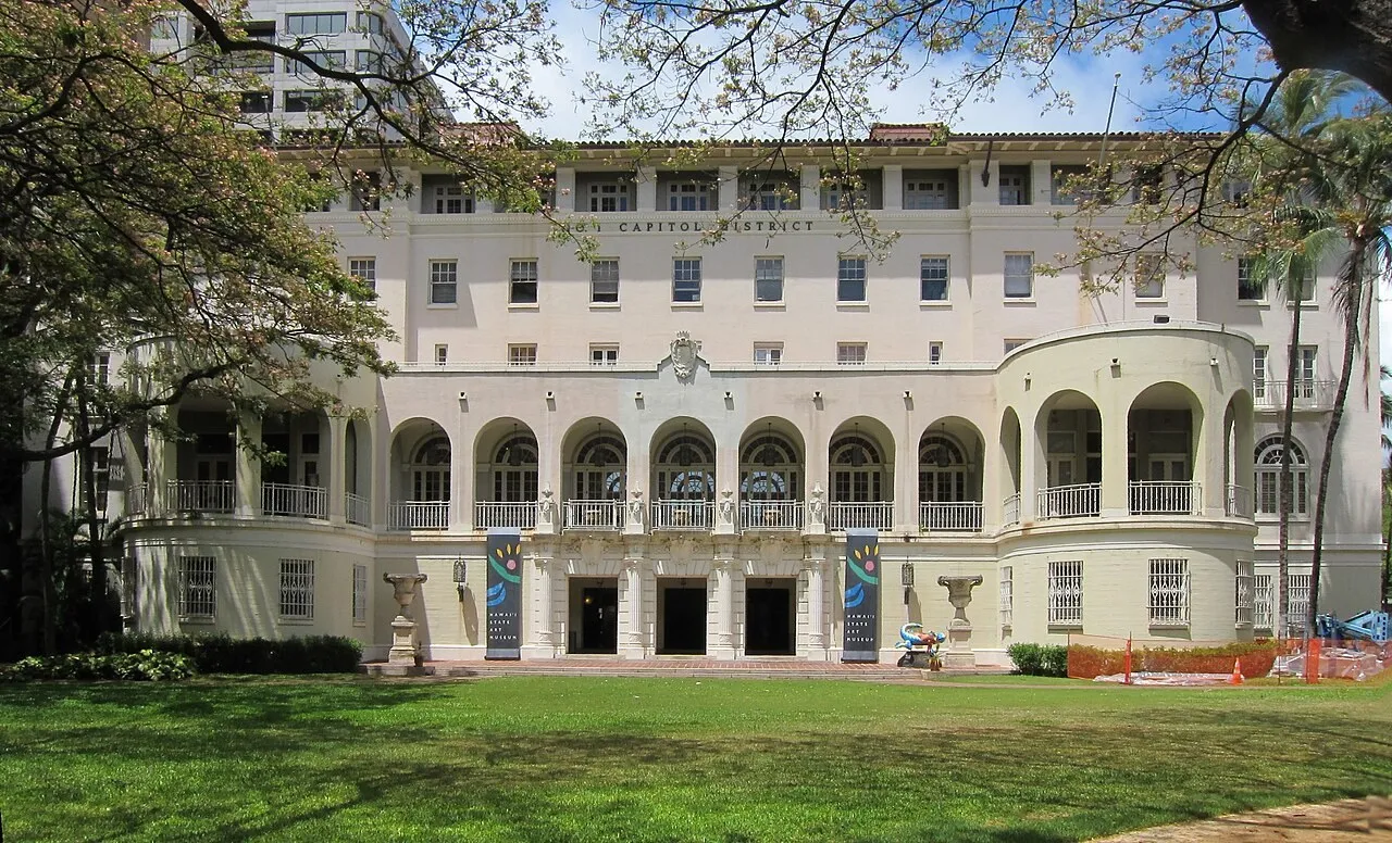 Exterior view of Hawai‘i State Art Museum