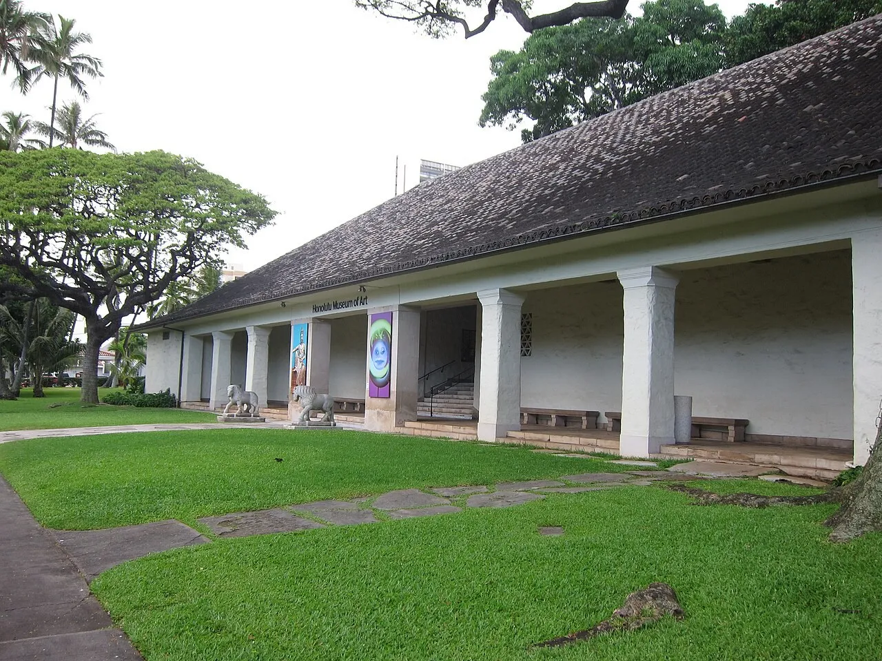 Exterior view of Honolulu Museum of Art