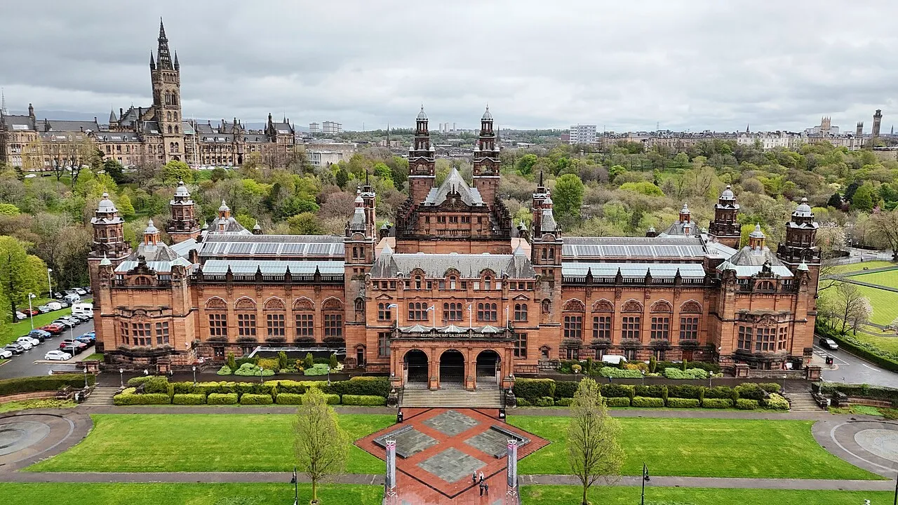 Exterior view of Kelvingrove Art Gallery and Museum