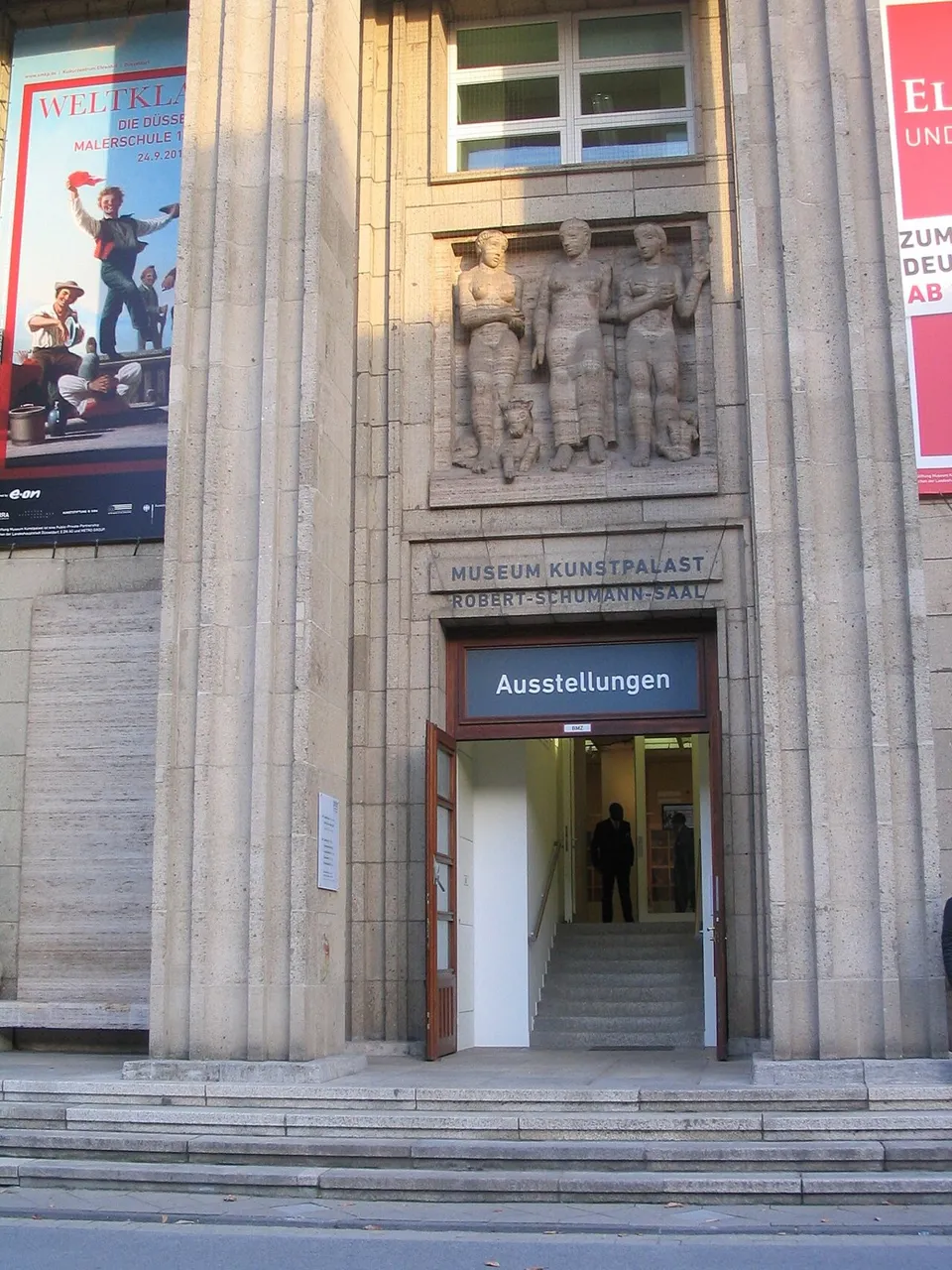 Exterior view of Kunstpalast