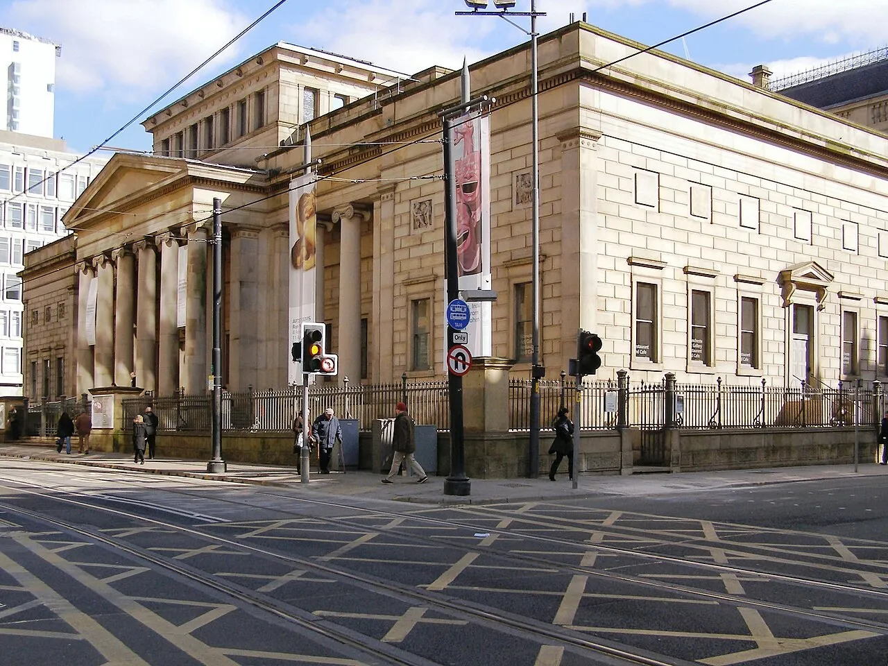 Exterior view of Manchester Art Gallery