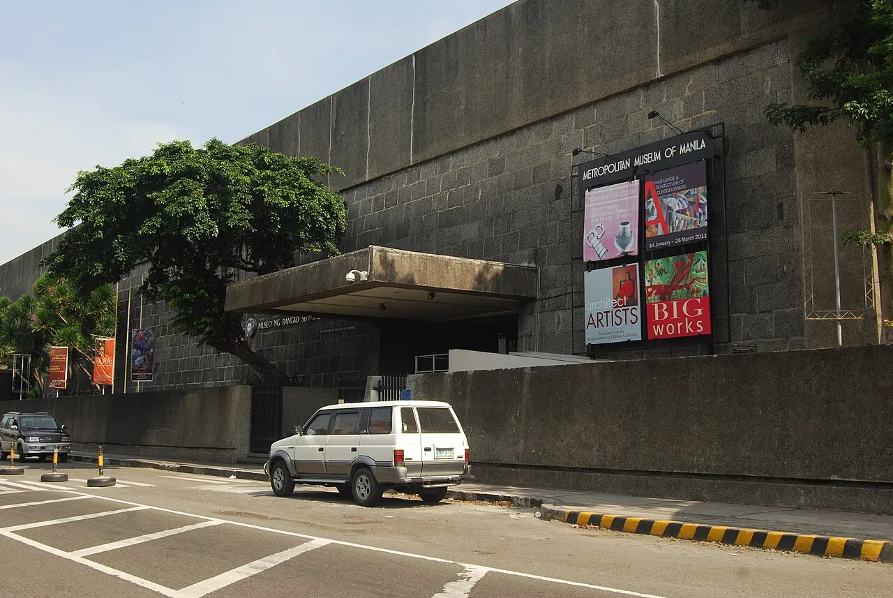 Exterior view of Metropolitan Museum of Manila