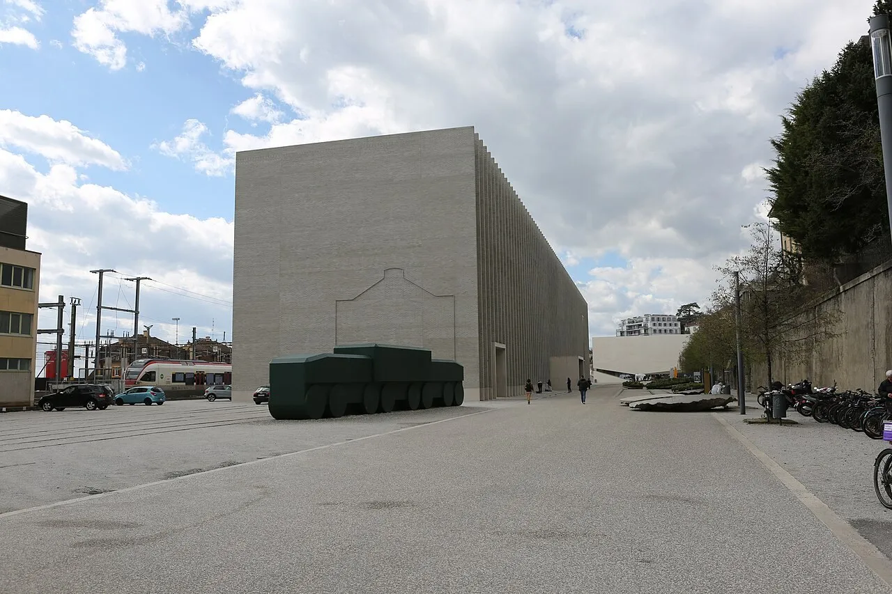 Exterior view of mudac