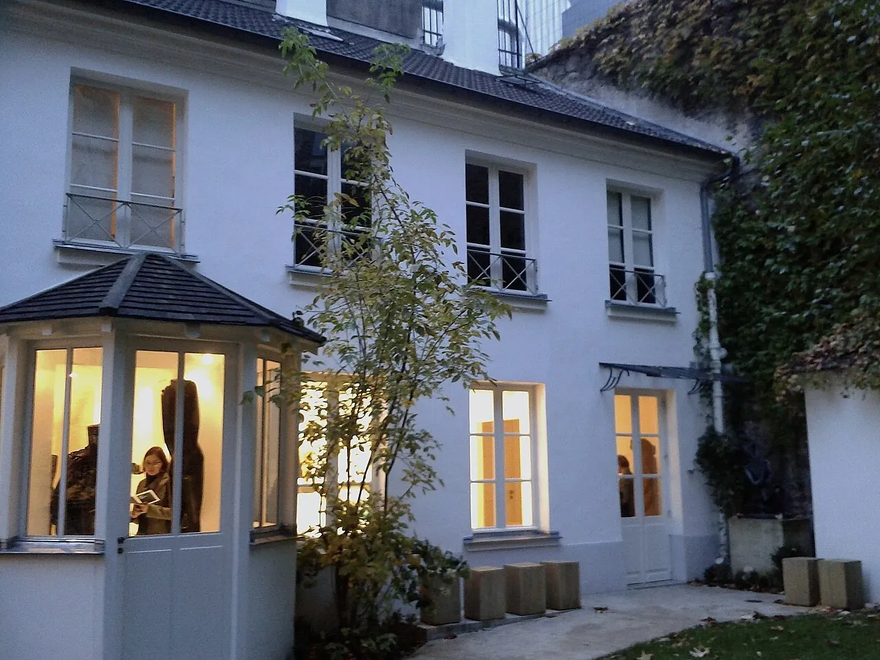 Exterior view of Musée Zadkine