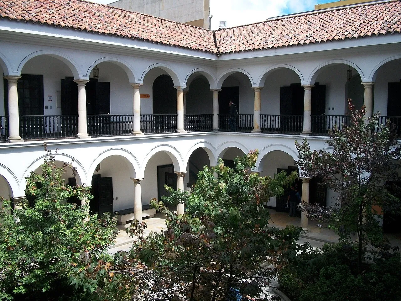 Exterior view of Museo Botero
