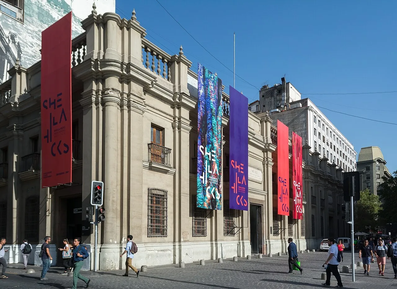 Exterior view of Museo Chileno de Arte Precolombino