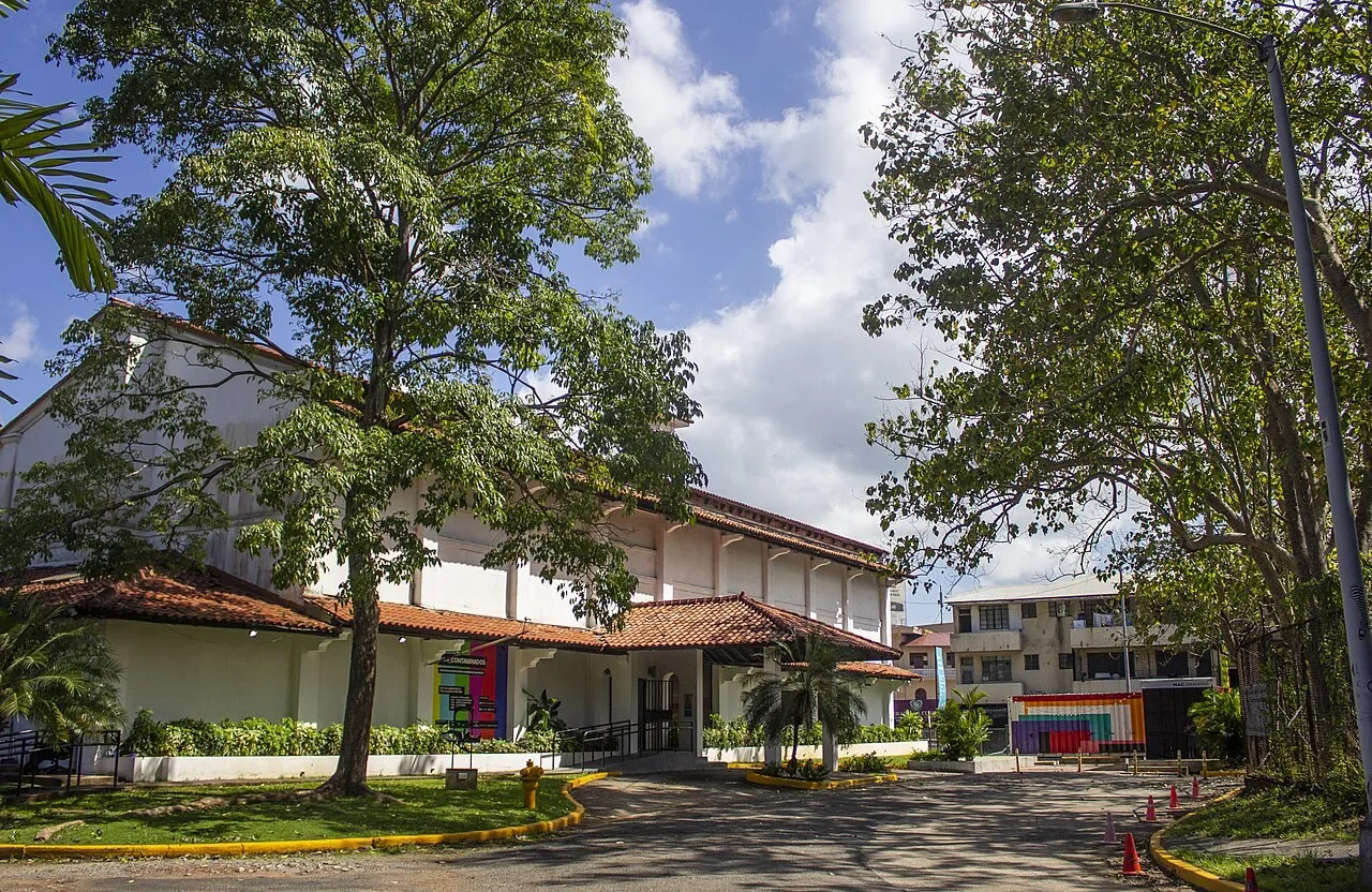 Exterior view of Museo de Arte Contemporáneo de Panamá