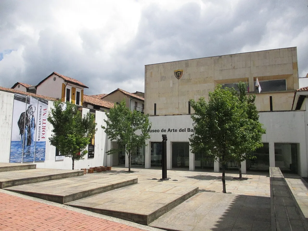 Exterior view of Museo de Arte Miguel Urrutia (MAMU)
