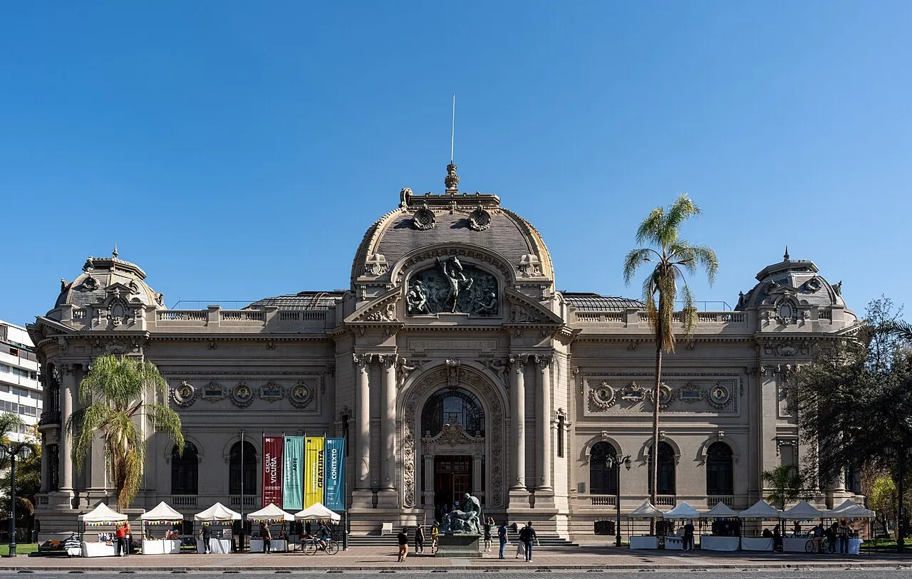 Exterior view of Museo Nacional de Bellas Artes de Chile