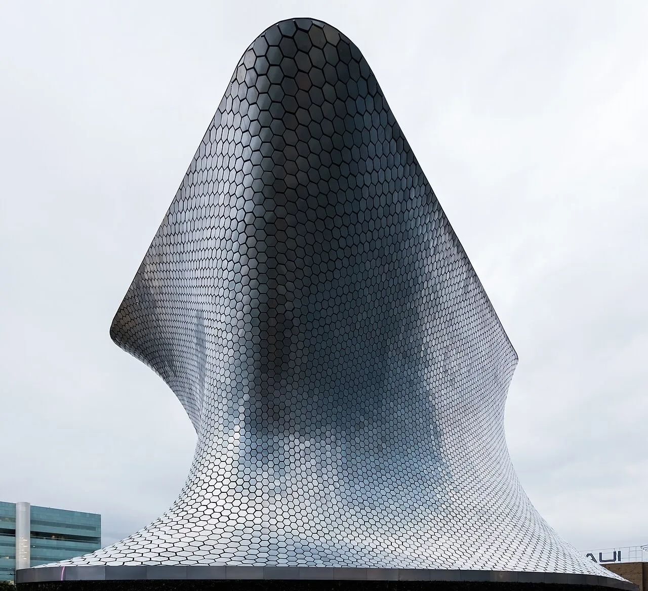 Exterior view of Museo Soumaya
