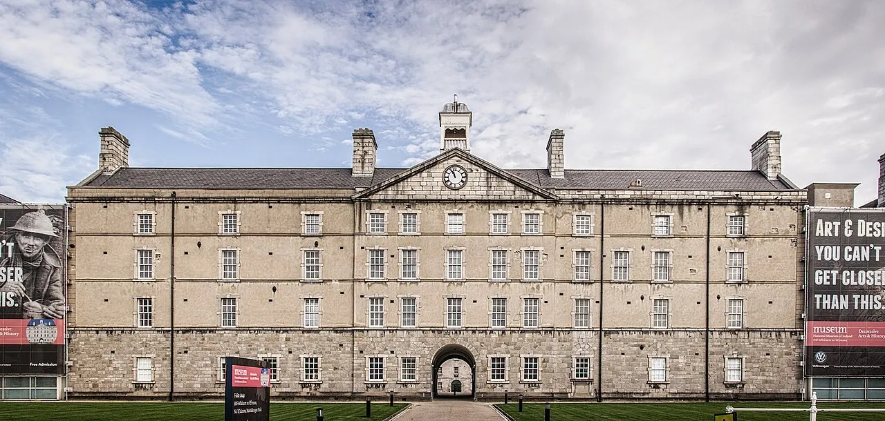Exterior view of National Museum of Ireland – Decorative Arts & History