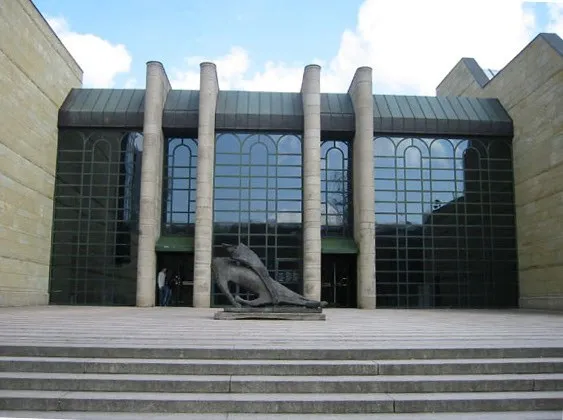 Exterior view of Neue Pinakothek