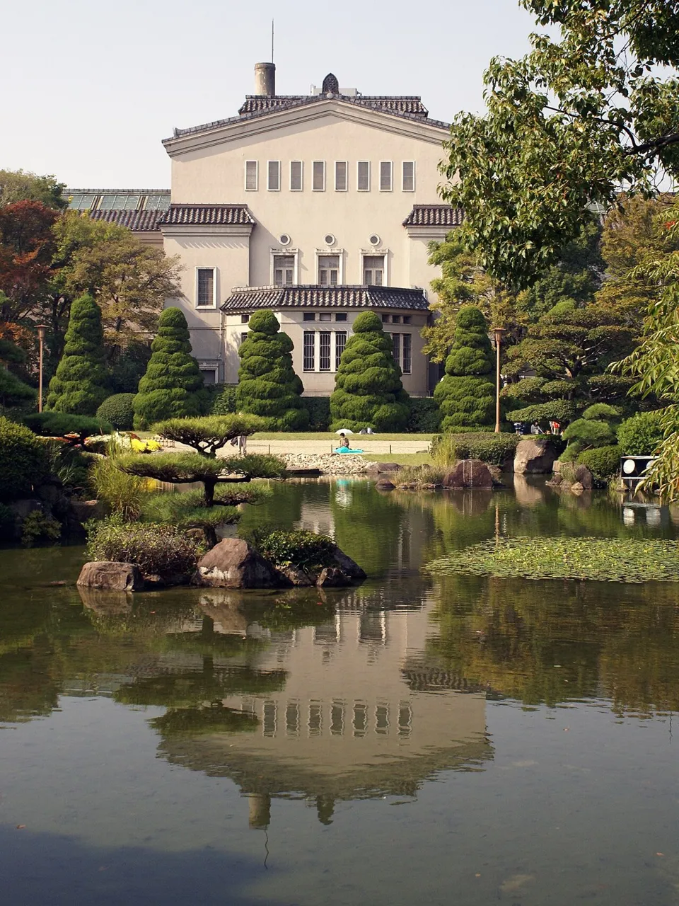 Exterior view of Osaka City Museum of Fine Arts