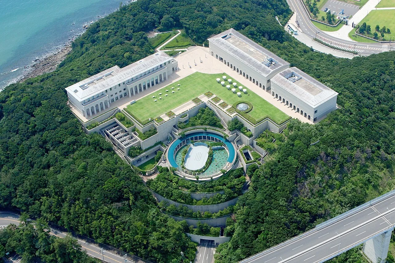 Exterior view of Otsuka Museum of Art