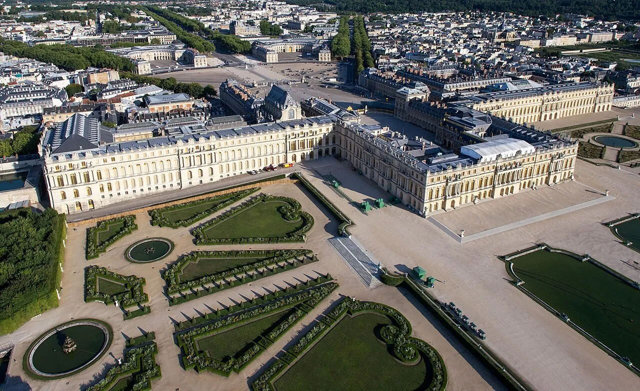 Exterior view of Palace of Versailles