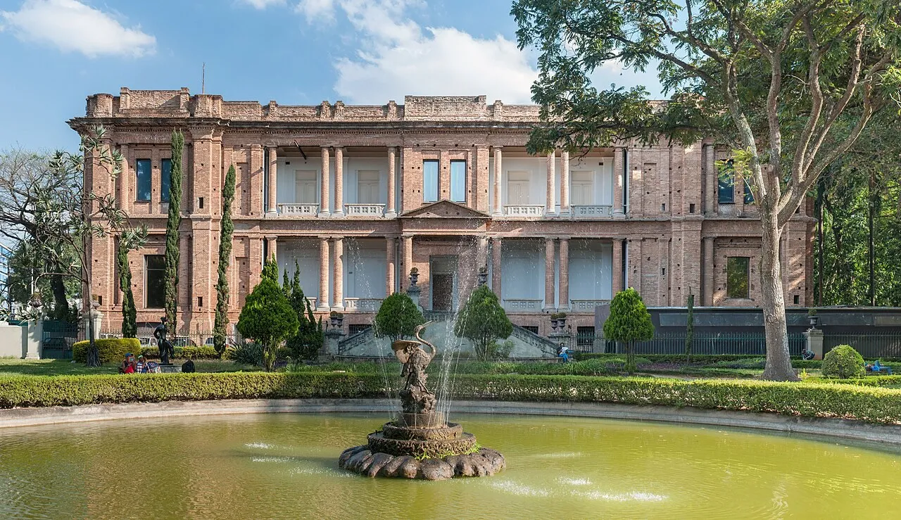Exterior view of Pinacoteca de São Paulo