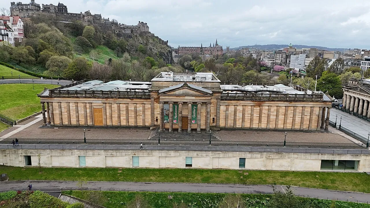 Exterior view of Scottish National Gallery