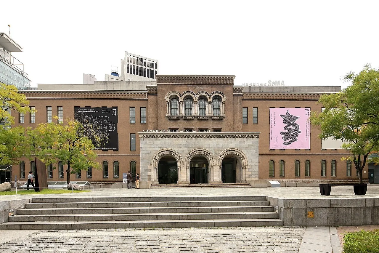 Exterior view of Seoul Museum of Art (SeMA)
