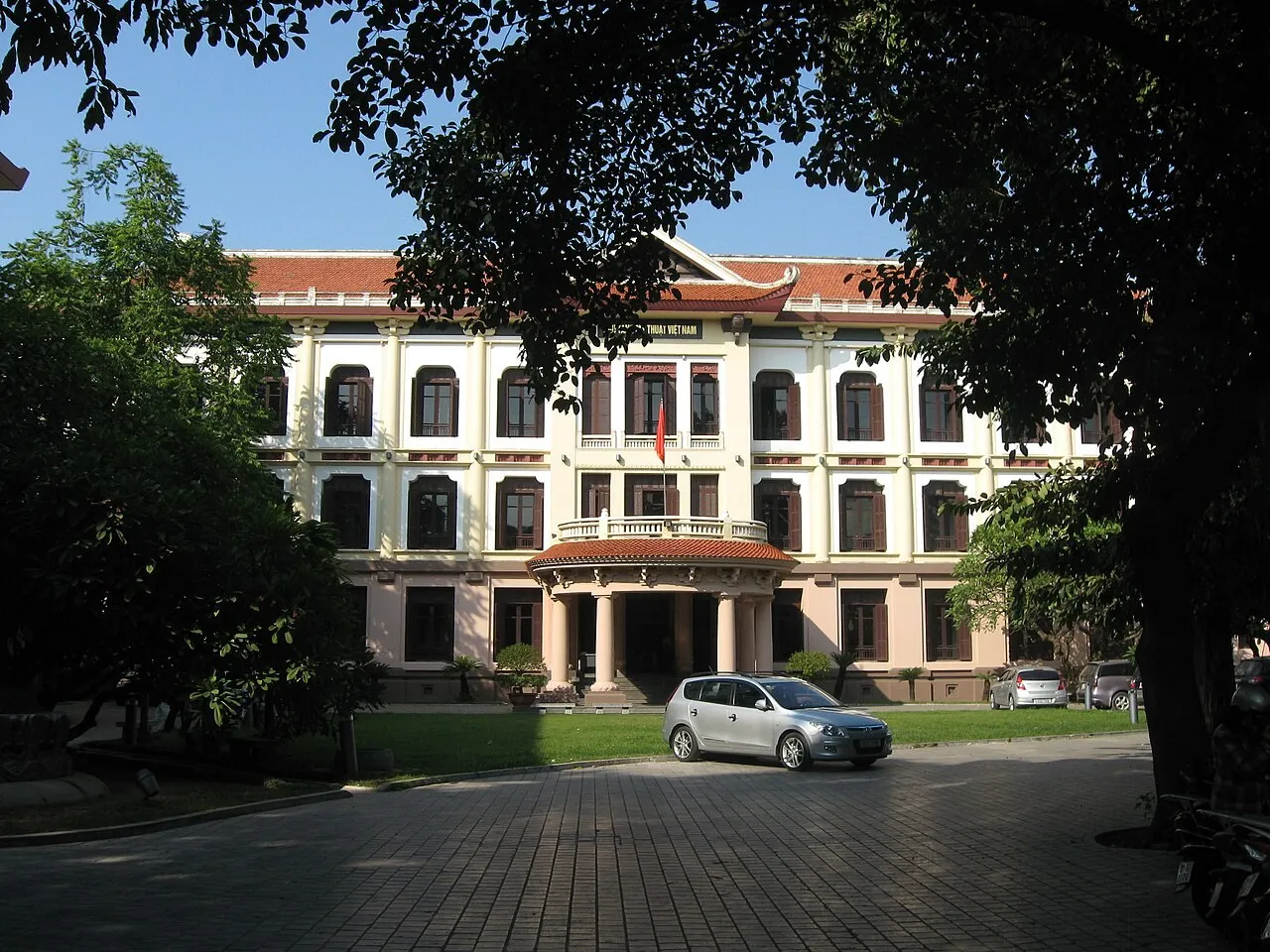 Exterior view of Vietnam National Fine Arts Museum